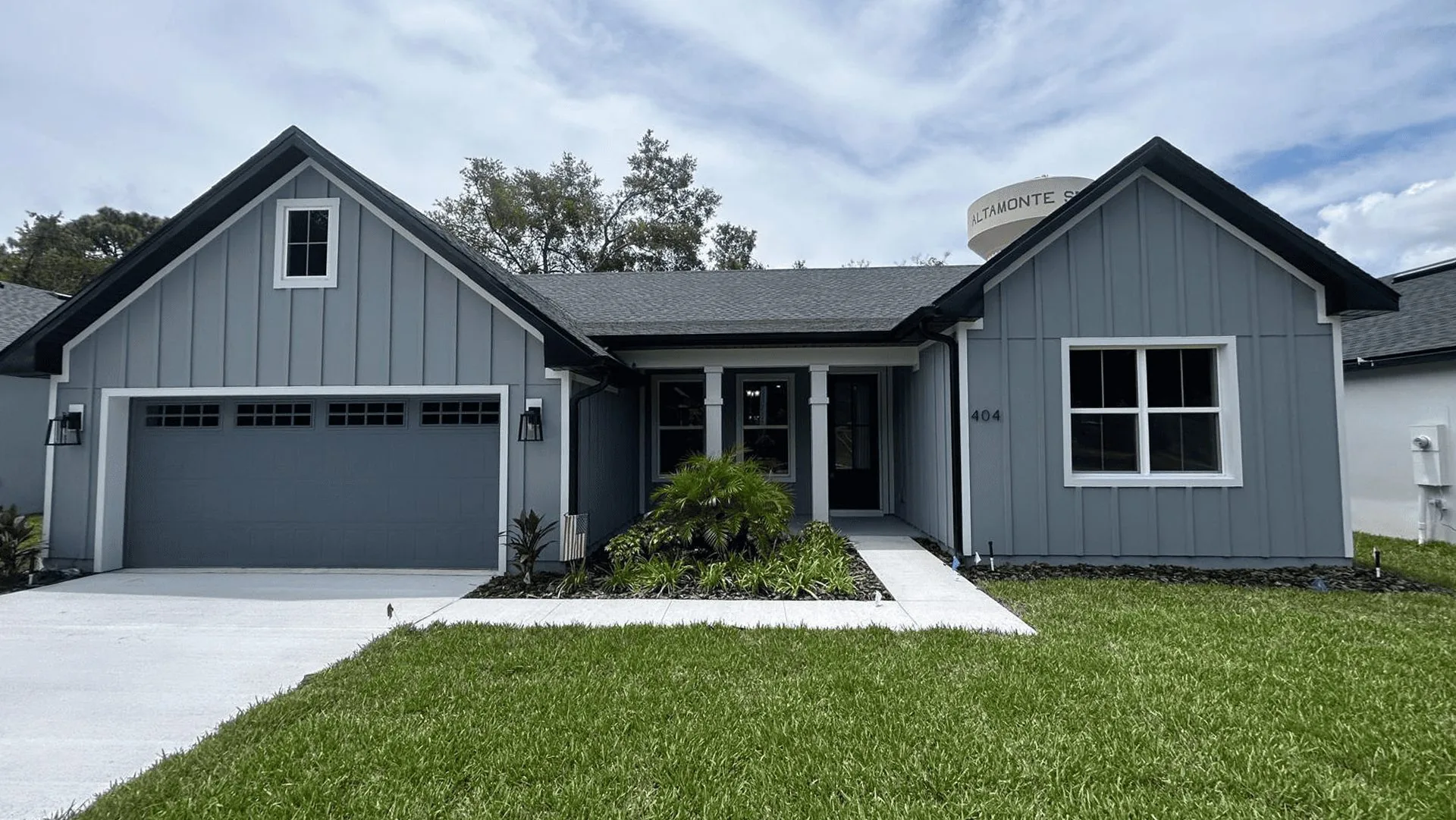 Board and batten siding installed by Endless Siding on a Central Florida home