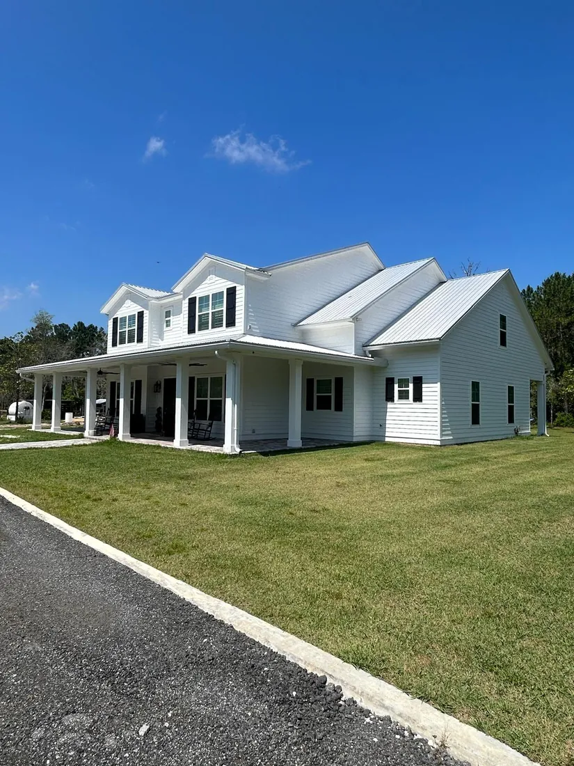 Completed siding project by Endless Siding in Jacksonville, Orlando and Daytona, Florida