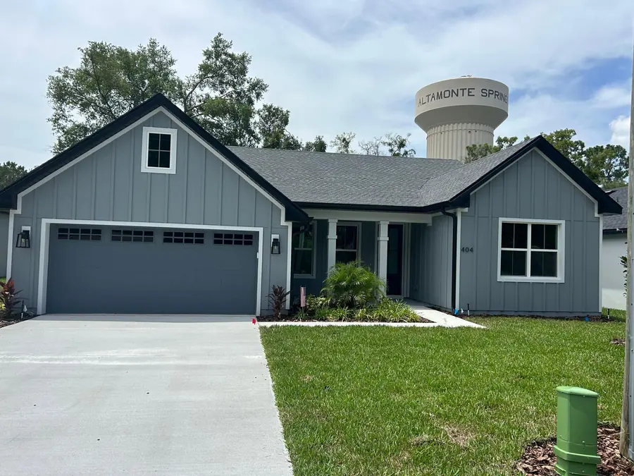Completed residential siding installation by Endless Siding in Florida