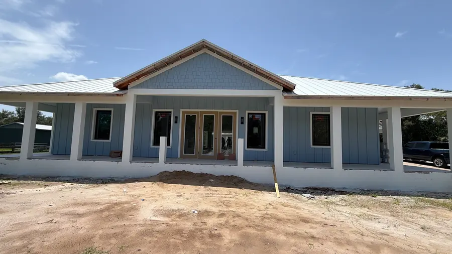Completed residential siding installation by Endless Siding in Florida