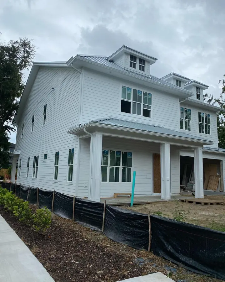 Completed commercial siding project by Endless Siding in Florida