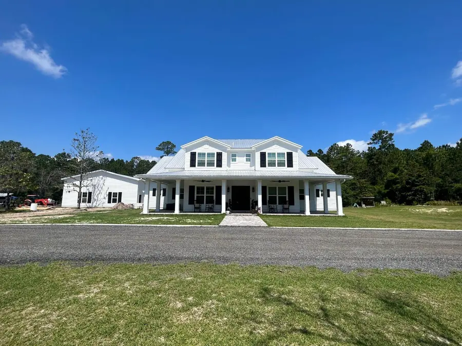 Completed residential siding installation by Endless Siding in Florida