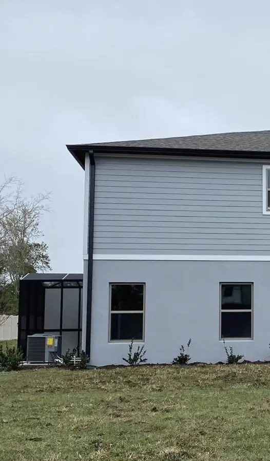 Completed residential siding installation by Endless Siding in Florida