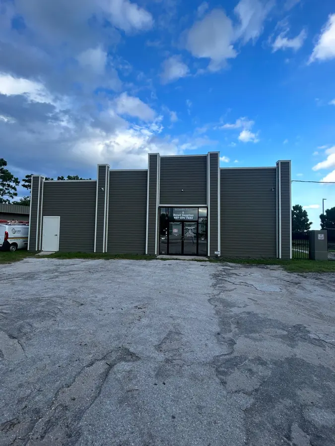 Completed commercial siding project by Endless Siding in Florida