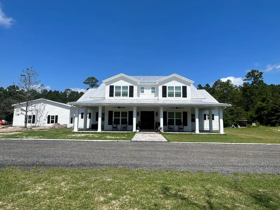 Completed residential siding installation by Endless Siding in Florida