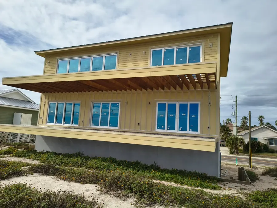 Completed residential siding installation by Endless Siding in Florida