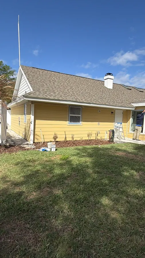 Completed residential siding installation by Endless Siding in Florida