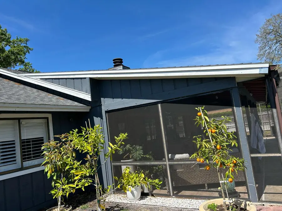 Completed residential siding installation by Endless Siding in Florida