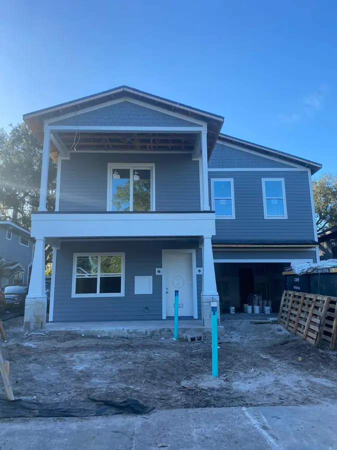 Completed residential siding installation by Endless Siding in Florida