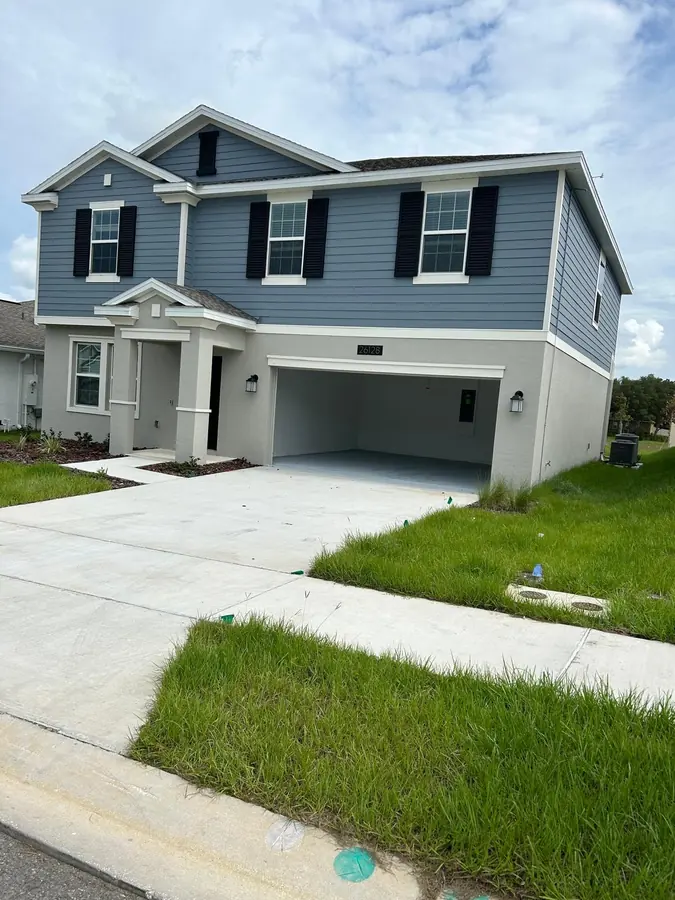 Completed residential siding installation by Endless Siding in Florida